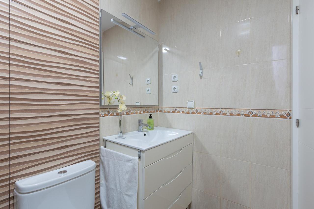 Apt Playa Y Montana Apartment ตอร์เรโมลิโนส ภายนอก รูปภาพ